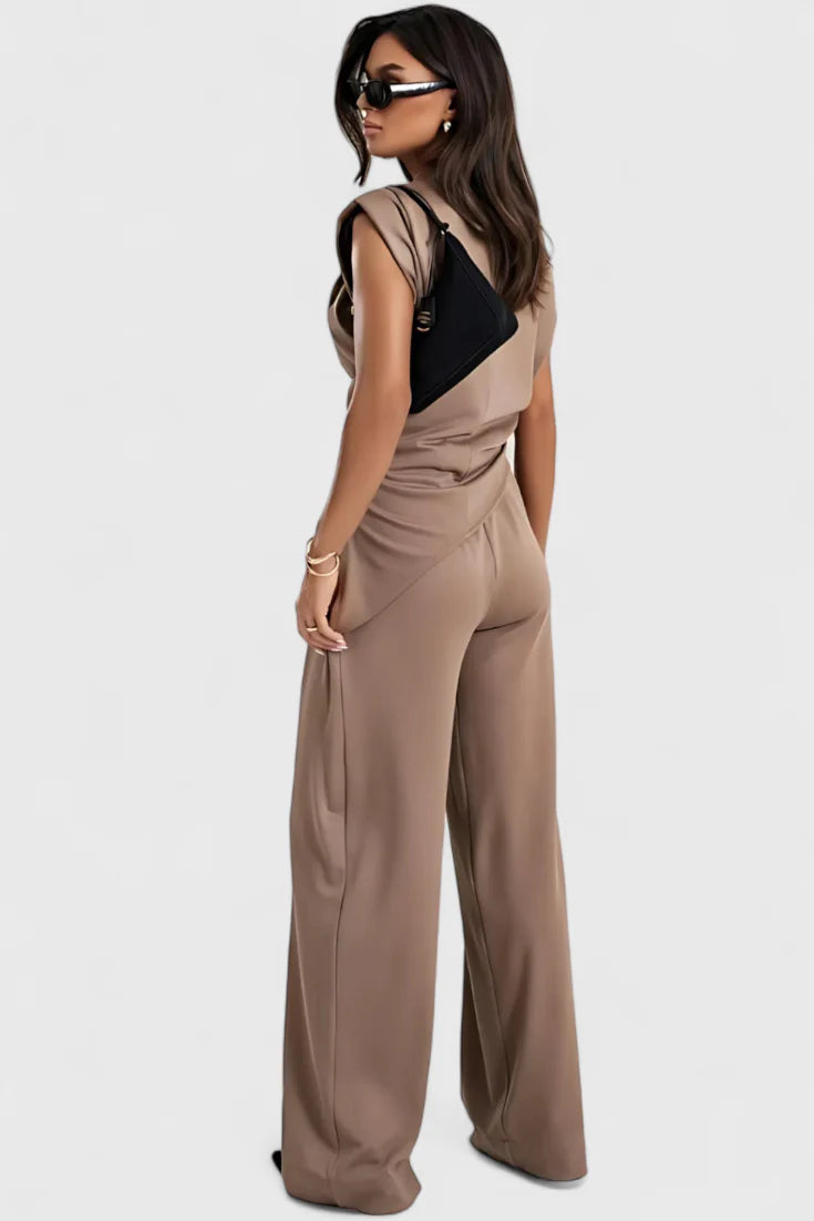 Conjunto Sofía · Elegante, favorecedor y asimétrico con hombros drapeados