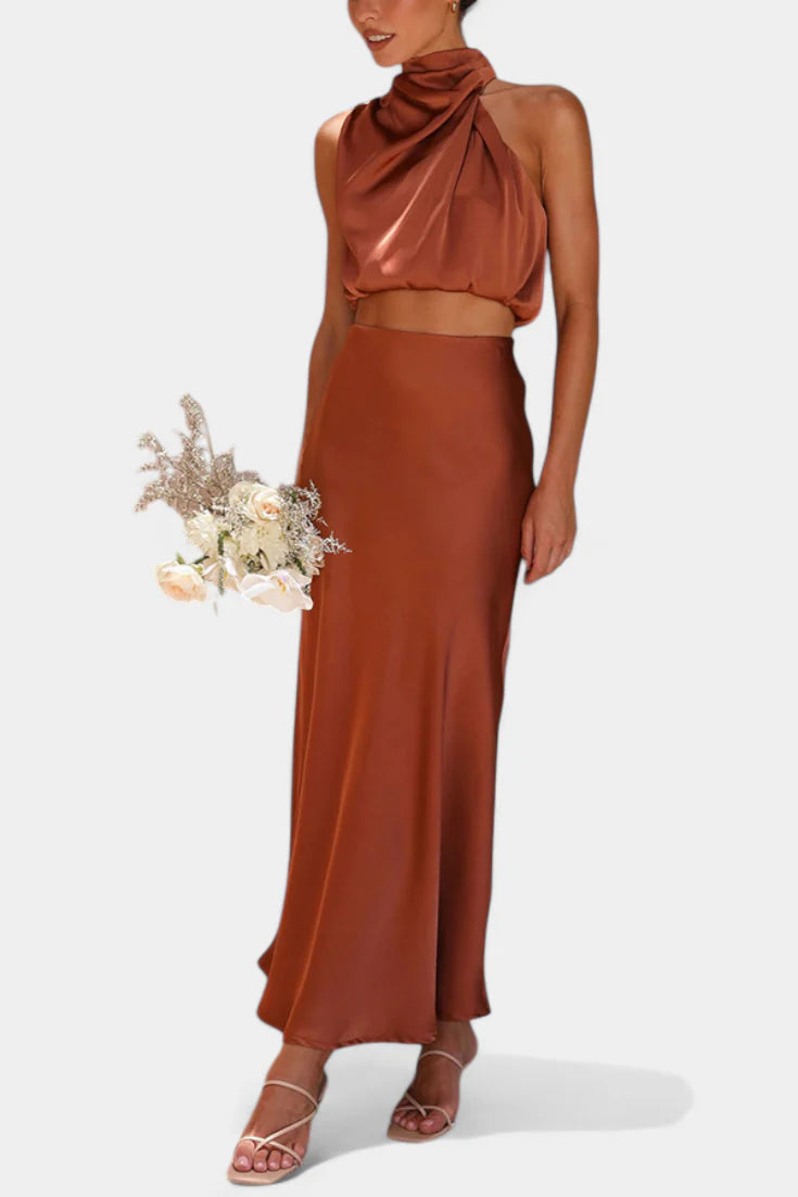 Conjunto Hanna · Drapeado con falda y espalda descubierta