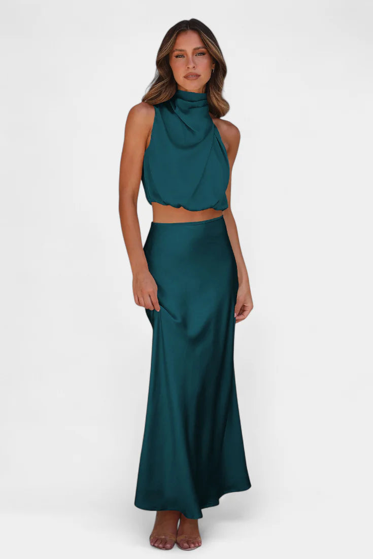 Conjunto Hanna · Drapeado con falda y espalda descubierta