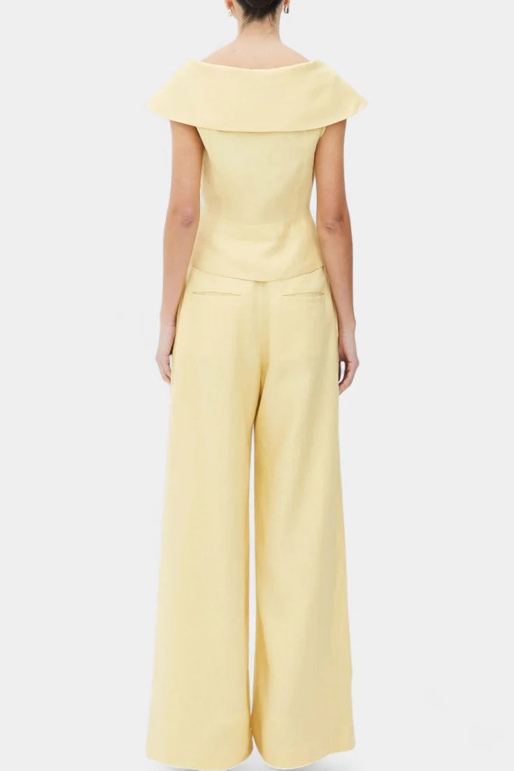 Conjunto Hayden · Asimétrico con pantalón de corte palazzo