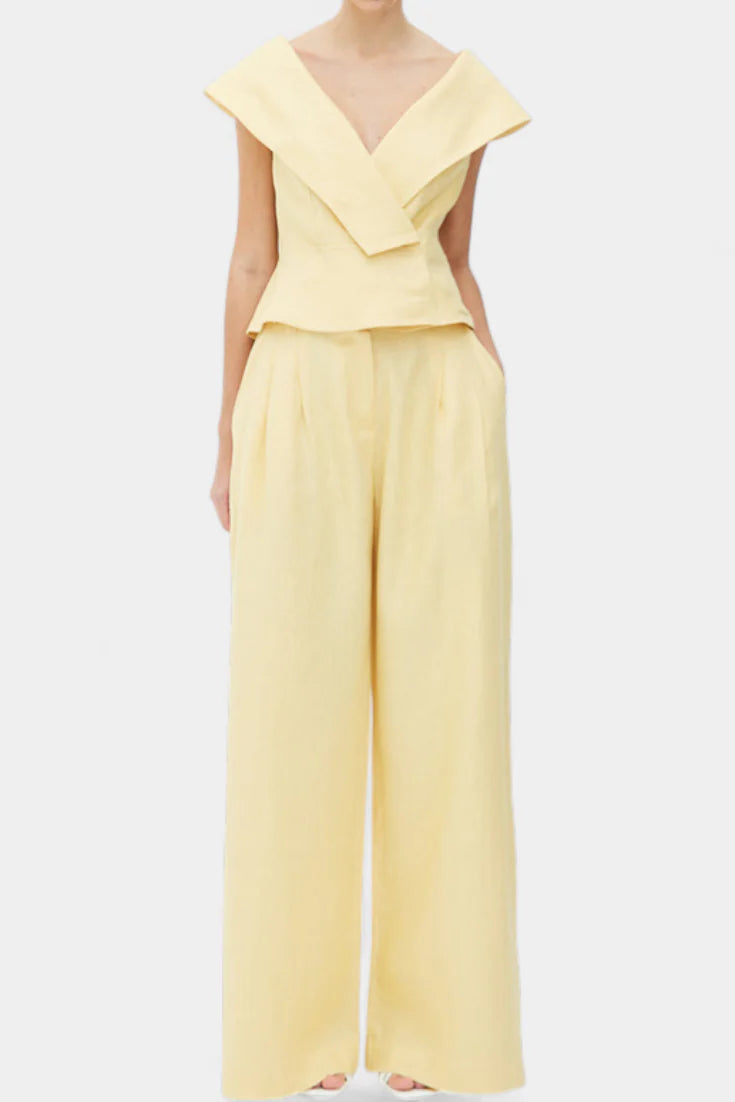 Conjunto Hayden · Asimétrico con pantalón de corte palazzo